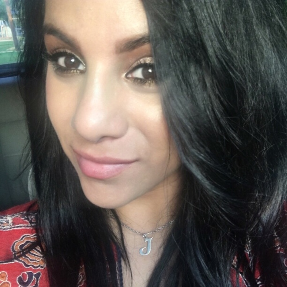 Meet your Posher, Jennifer